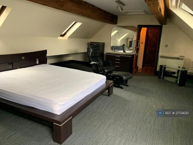 Studio to rent