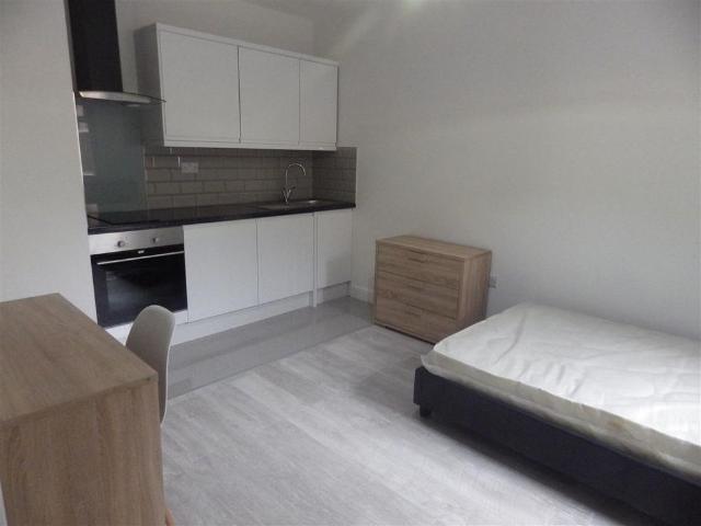 Studio to rent