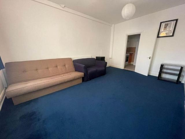Studio to rent