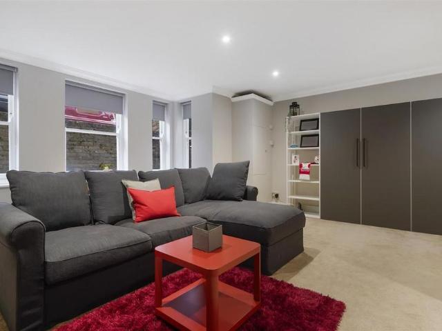 Studio to rent