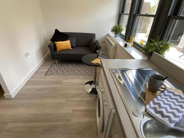 Studio to rent