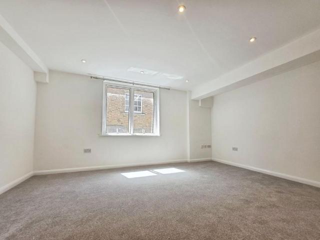 Studio to rent
