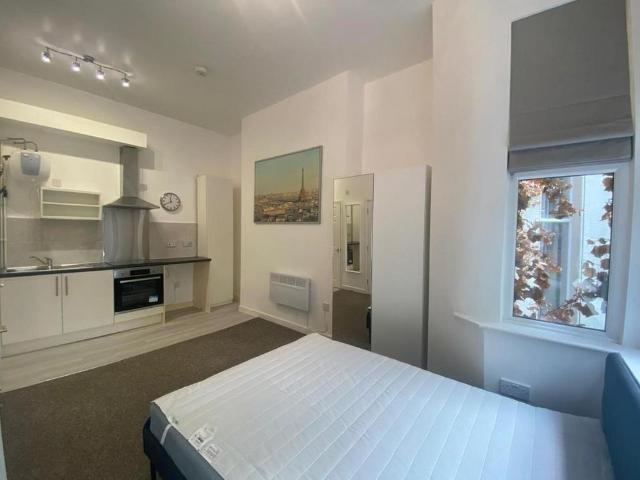 Studio to rent