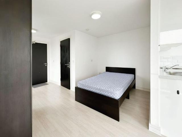 Studio to rent