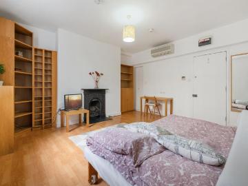 Studio to rent