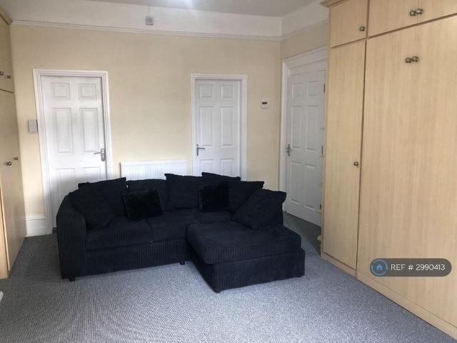Studio to rent