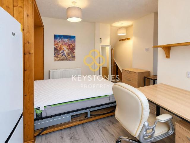 Studio to rent