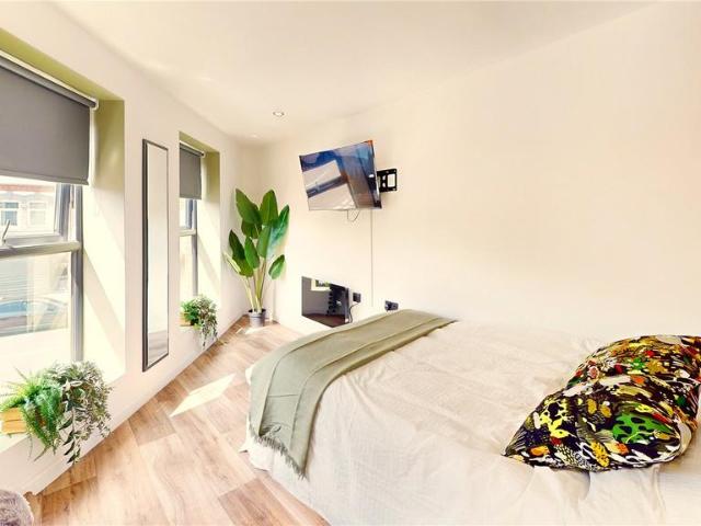 Studio to rent