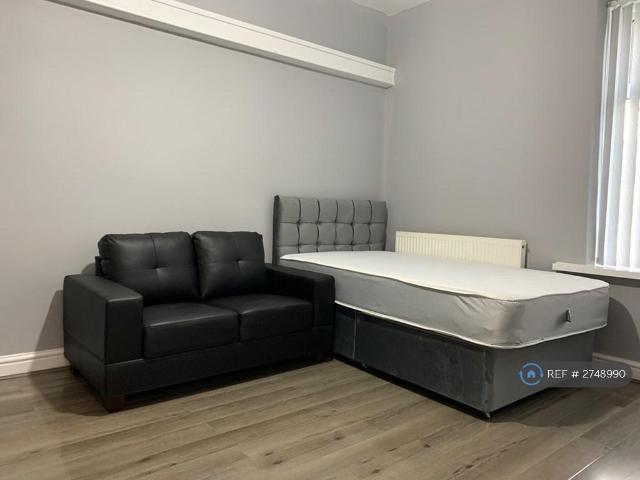 Studio to rent