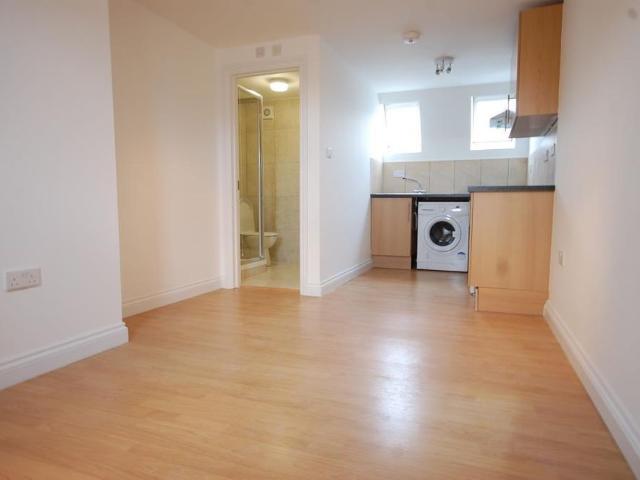 Studio to rent