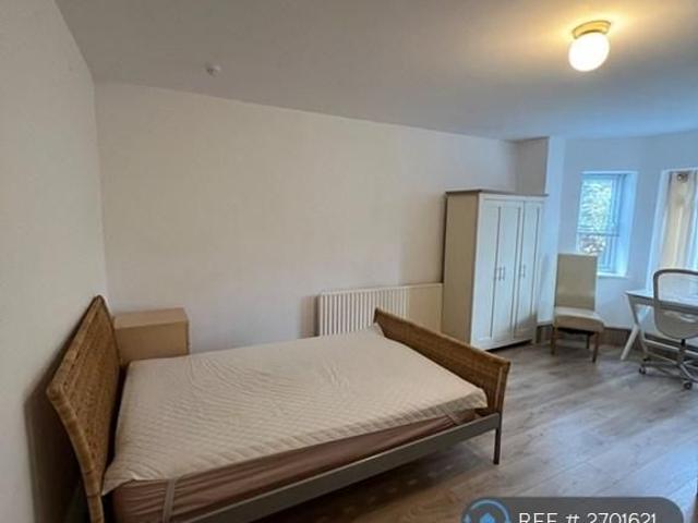 Studio to rent