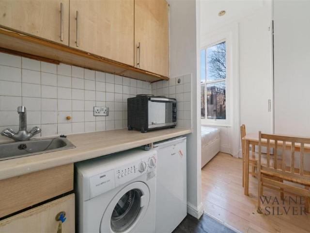 Studio to rent