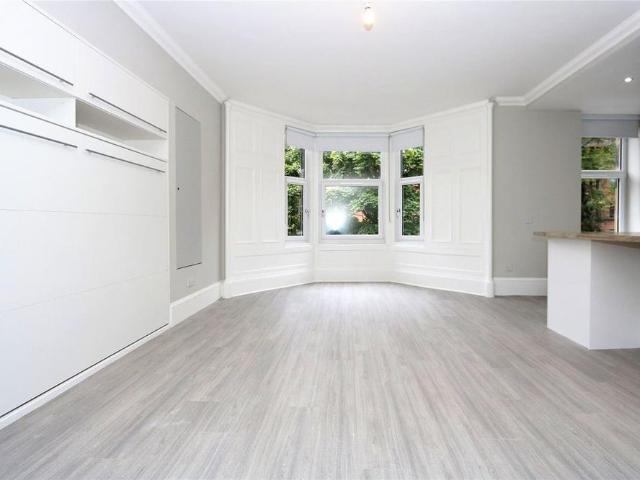 Studio to rent