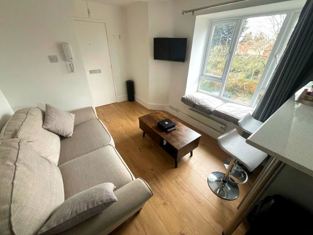 Studio to rent
