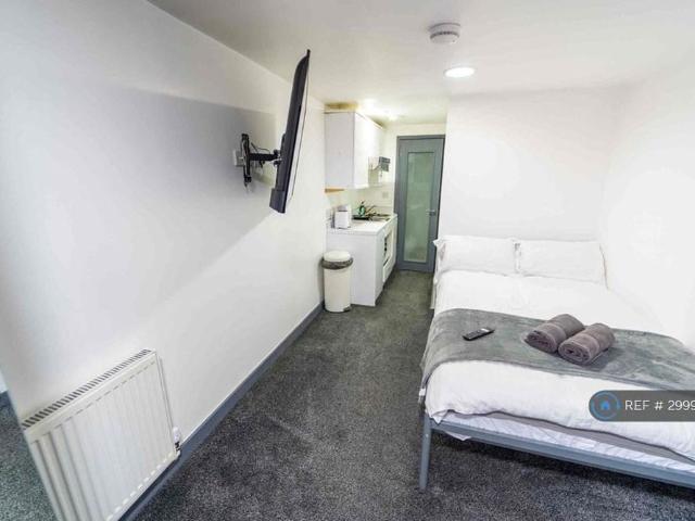 Studio to rent