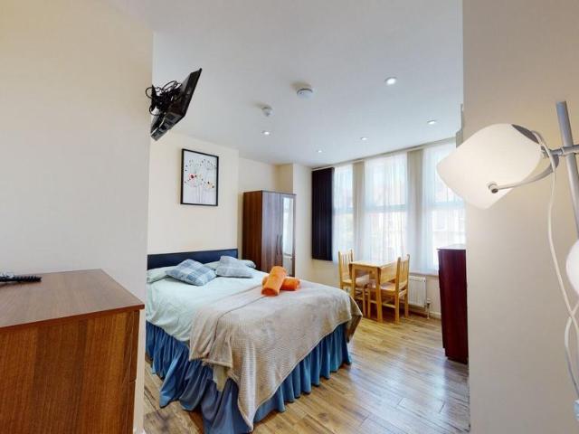 Studio to rent