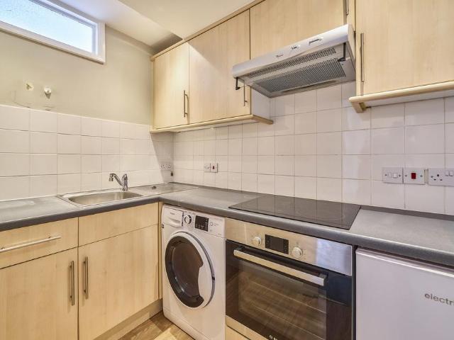 Studio to rent