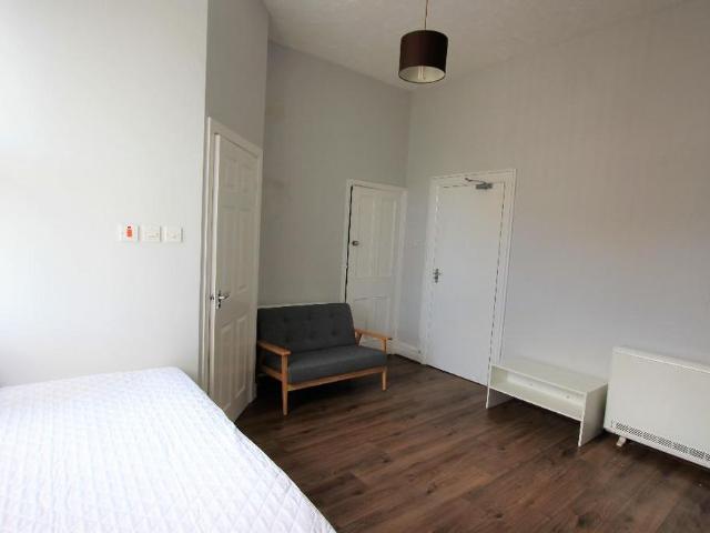 Studio to rent