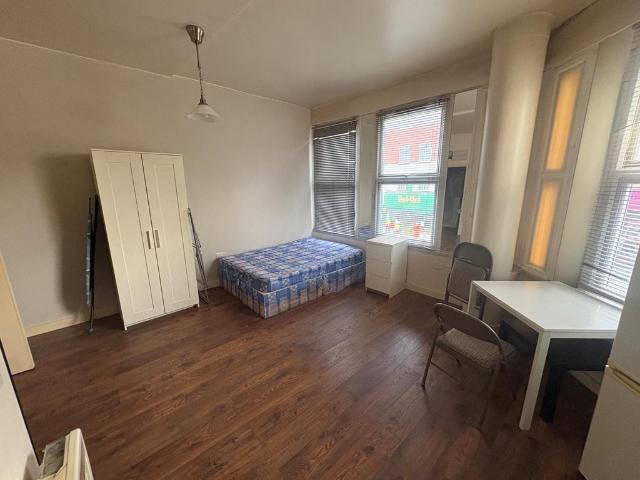 Studio to rent