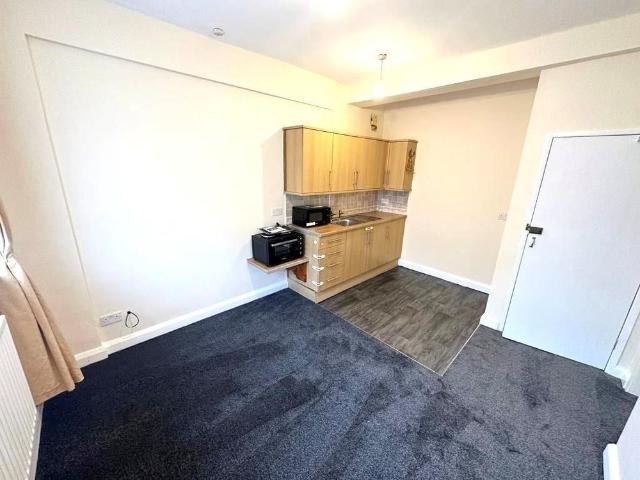Studio to rent