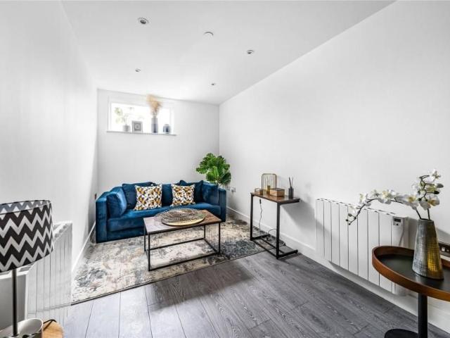 Studio to rent