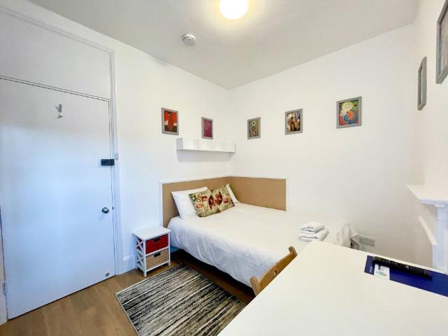 Studio to rent