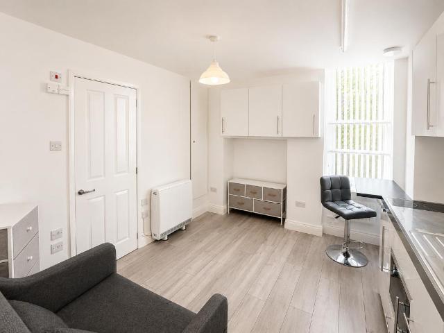 Studio to rent