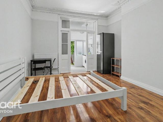 Studio to rent