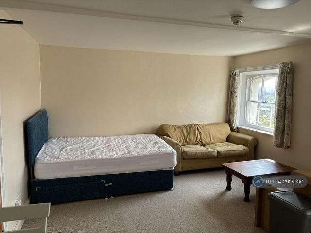 Studio to rent