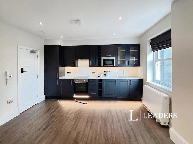 Studio to rent