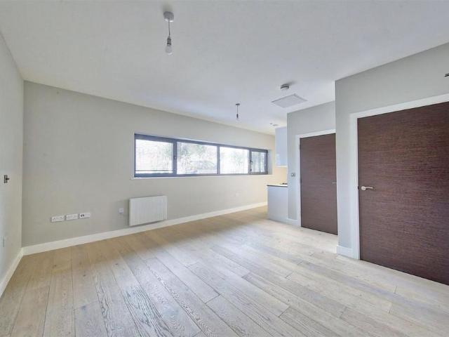 Studio to rent