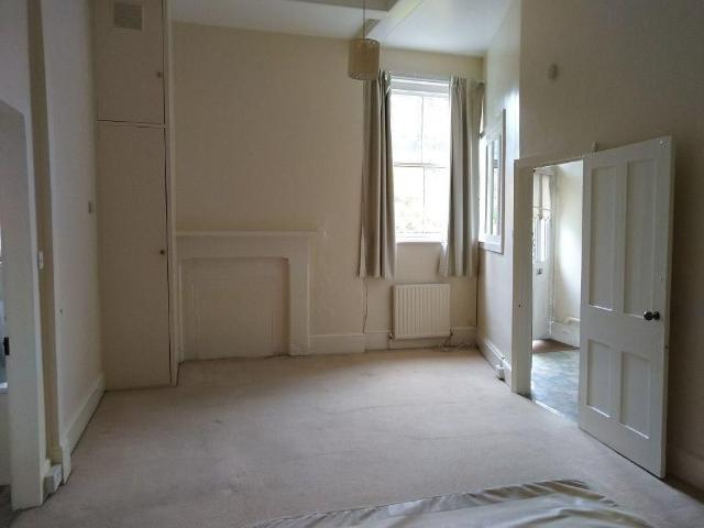 Studio to rent