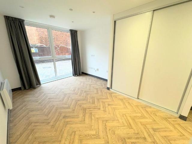 Studio to rent