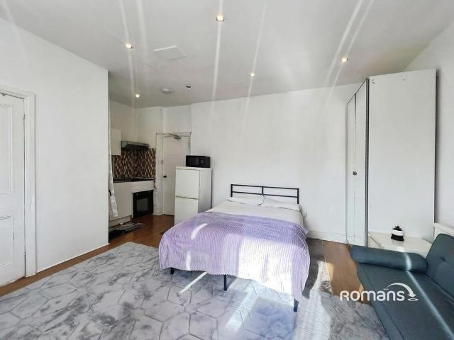 Studio to rent