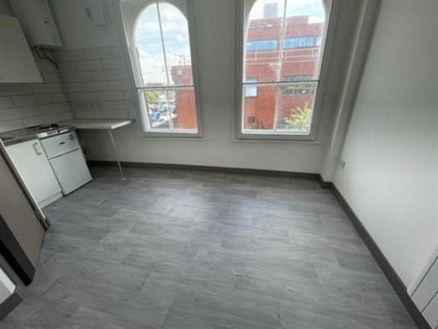 Studio to rent