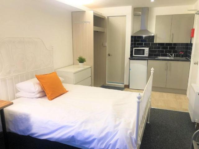 Studio to rent