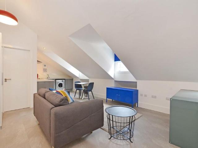 Studio to rent