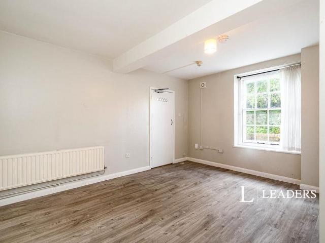 Studio to rent