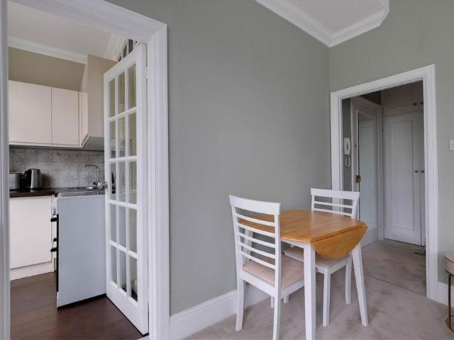 Studio to rent