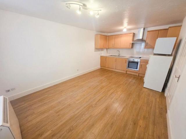 Studio to rent