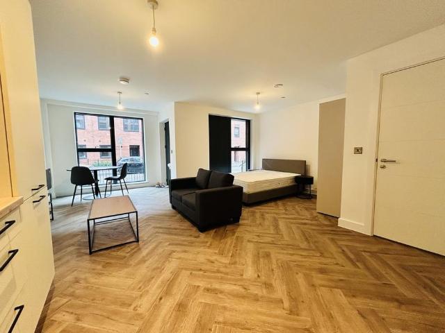 Studio to rent