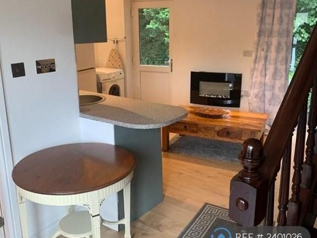Studio to rent