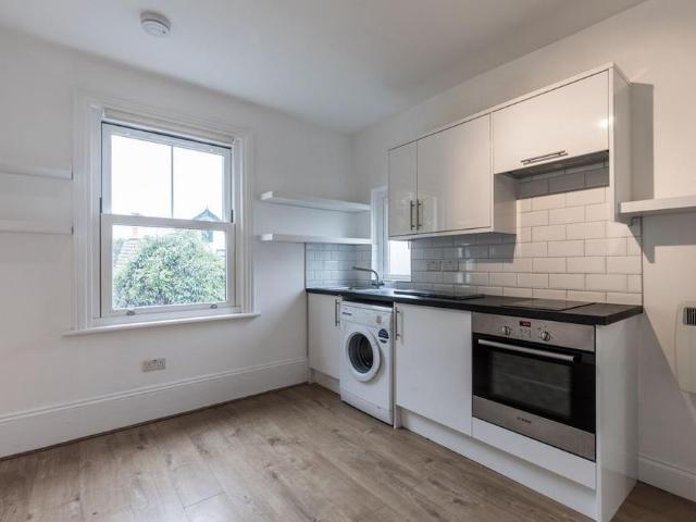 Studio to rent