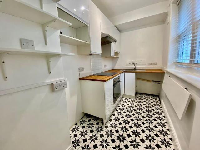 Studio to rent