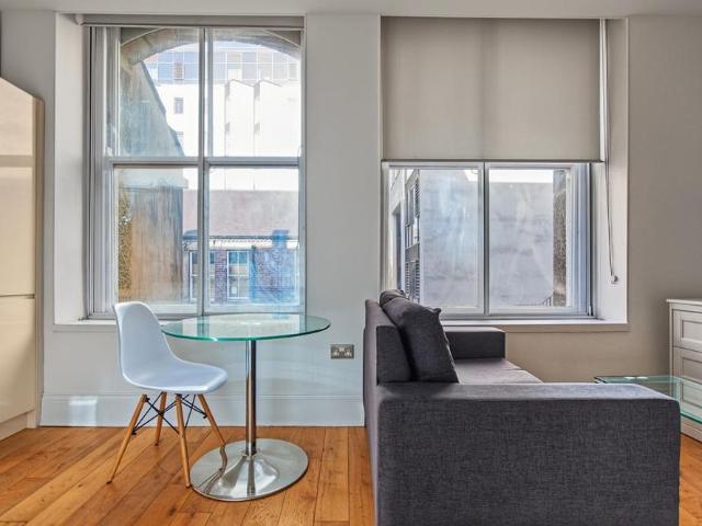 Studio to rent