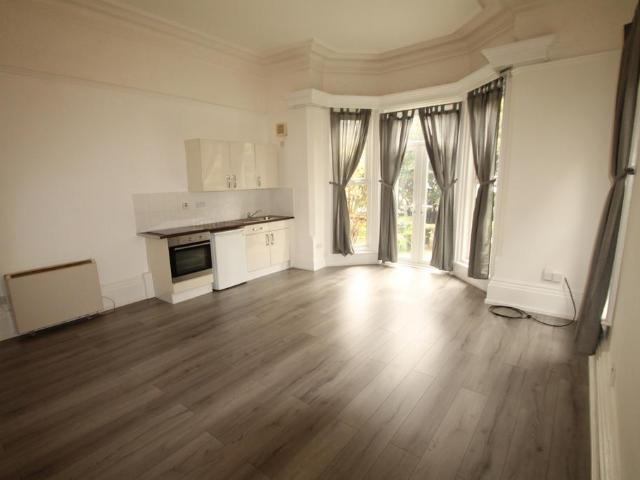 Studio to rent