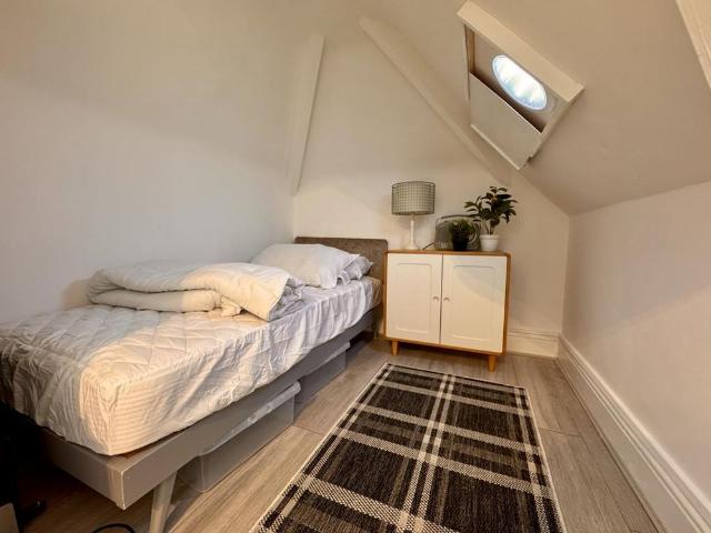 Studio to rent