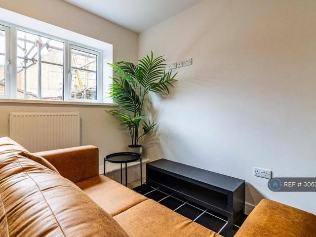 Studio to rent