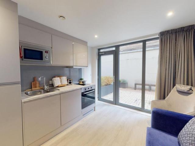 Studio to rent