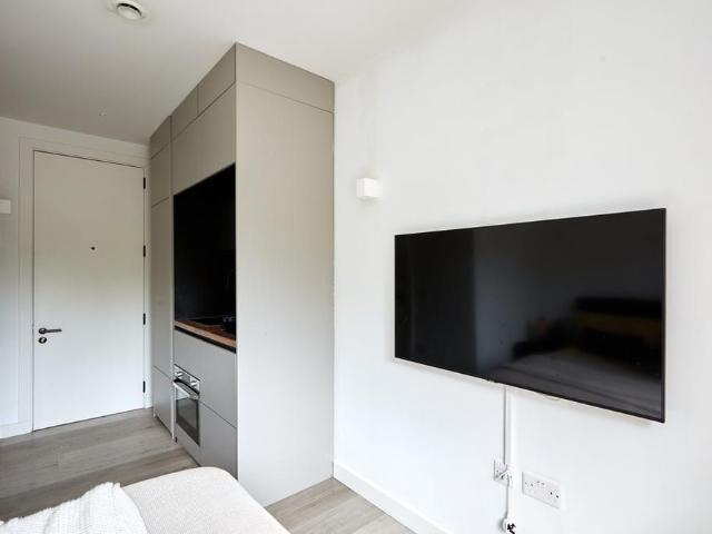 Studio to rent